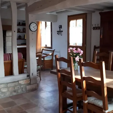 Ferienhaus La Porterie Face A L'abbaye