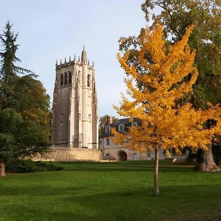 La Porterie Face A L'abbaye Le Bec-Hellouin