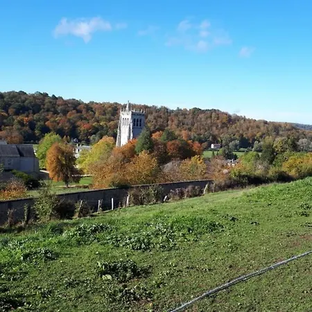 La Porterie Face A L'abbaye * Le Bec-Hellouin