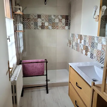 La Porterie Face A L'abbaye Ferienhaus Le Bec-Hellouin